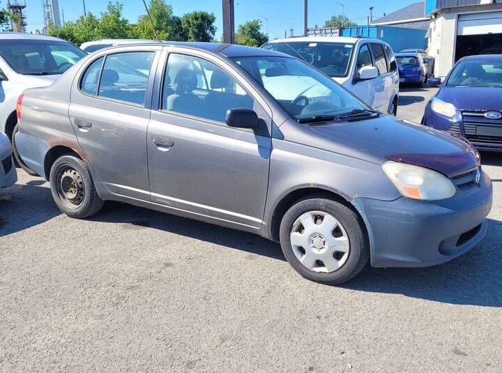 2005 Toyota Echo 4dr Sdn