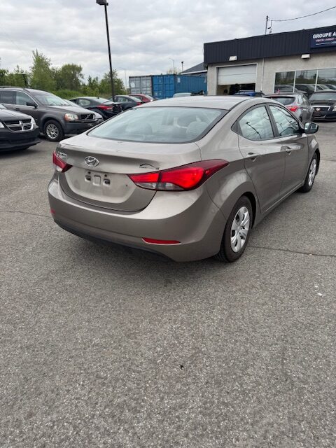 hyundai elantra 2015