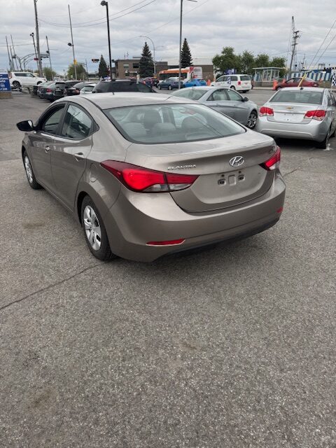 hyundai elantra 2015