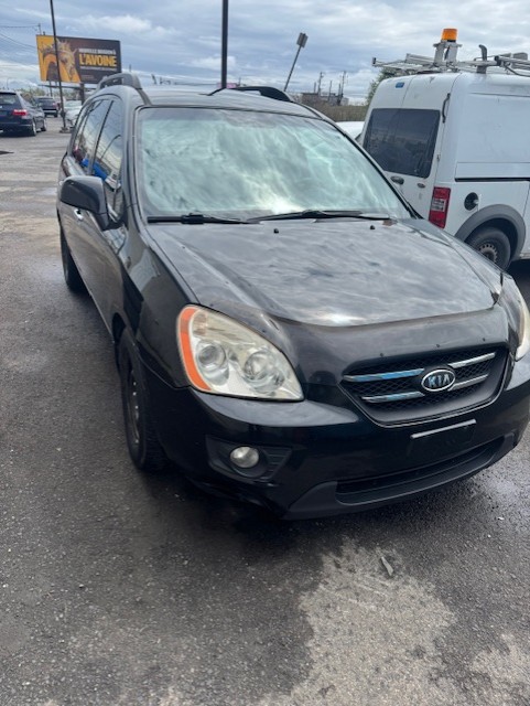 Kia rondo 2009